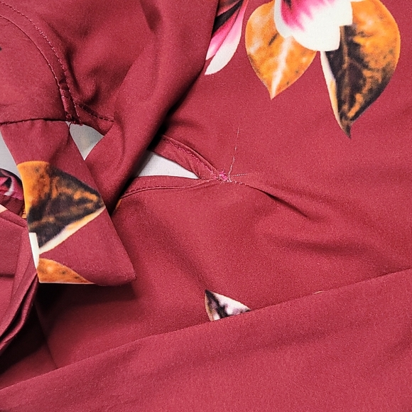 Shein Curve red long sleeve floral red top sz 1xl - Picture 6 of 11